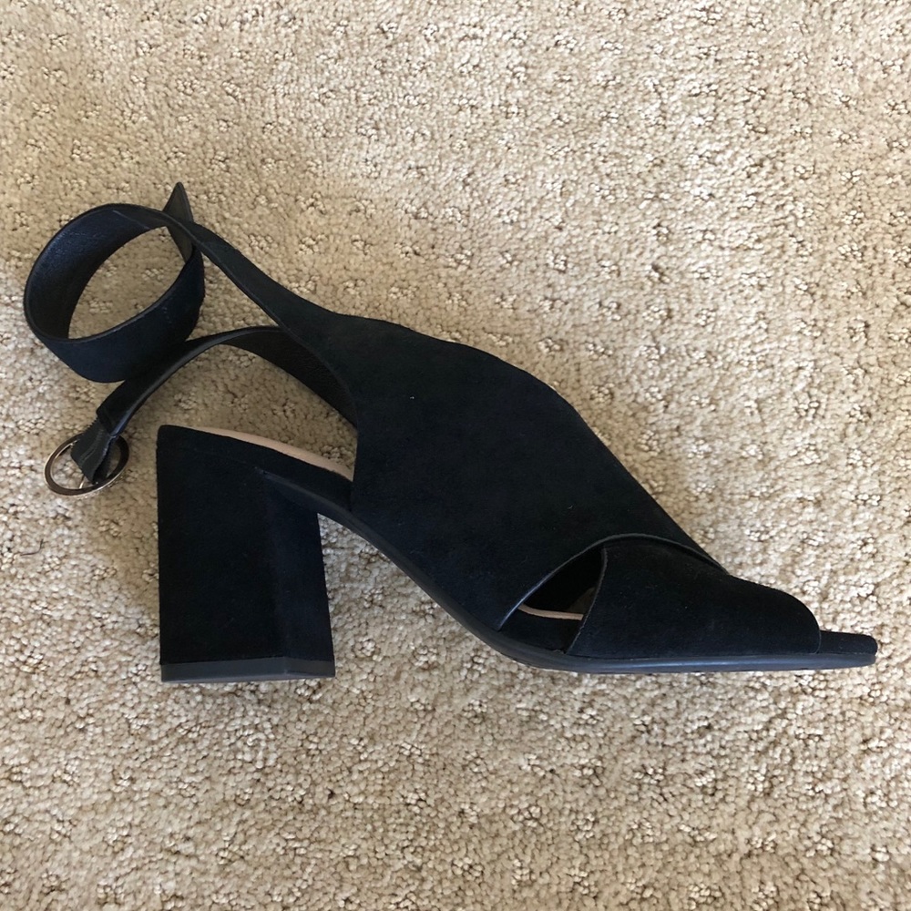 Taryn Rose NEVER WORN!